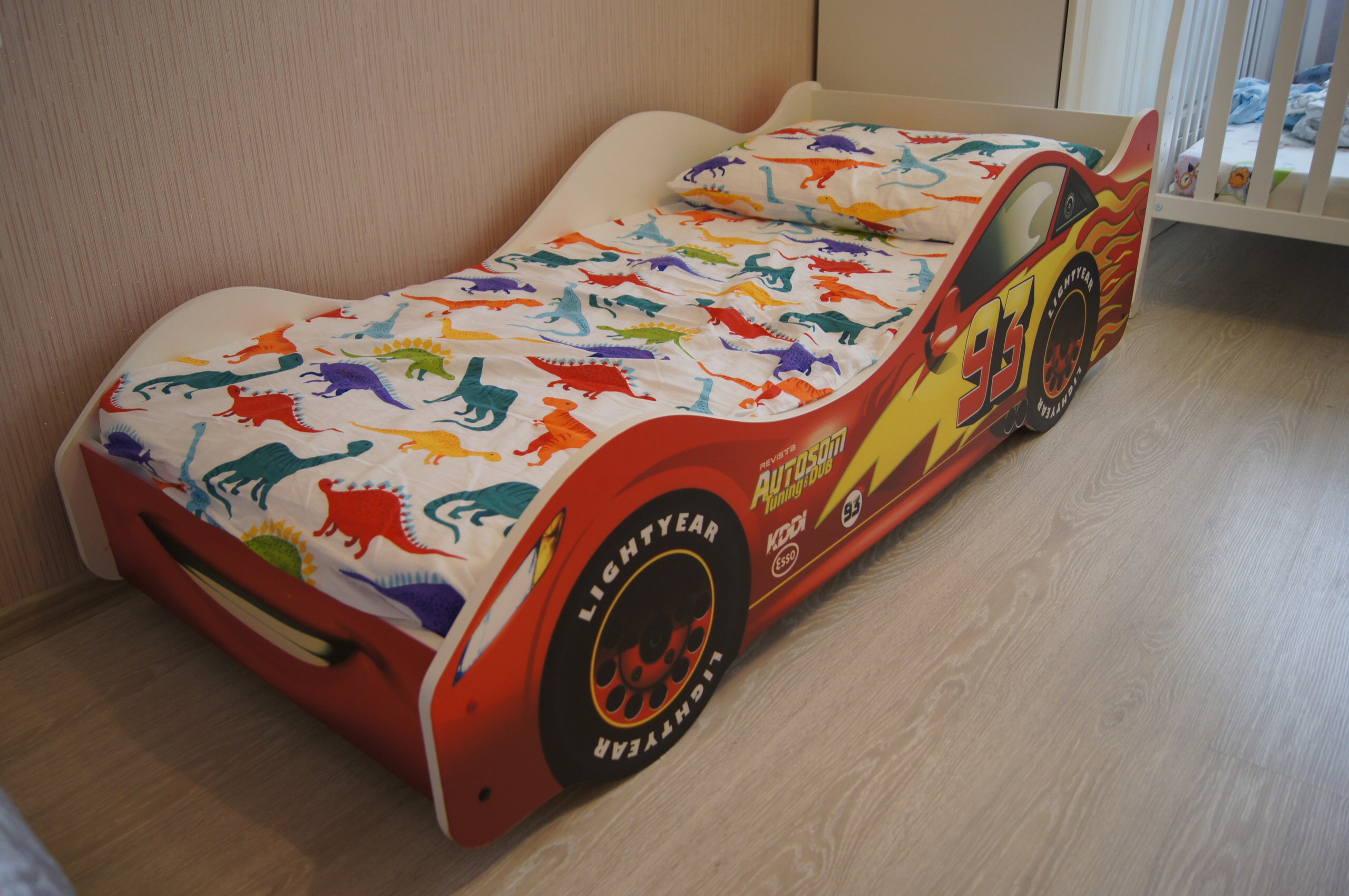 Кровать молния маквин. Funky Kids кровать молния Маквин. Детская кровать машинка Маквин. Покрывало на кровать машинку. Кровать детская молния Маквин машинка.