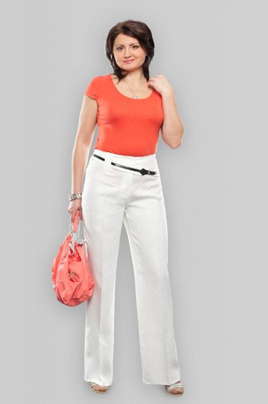 брюки женские бананы для полных. брюки для женщин 50 размера. брюки для женщин 50+. брюки женские 50 лет. белые брюки для полных женщин.