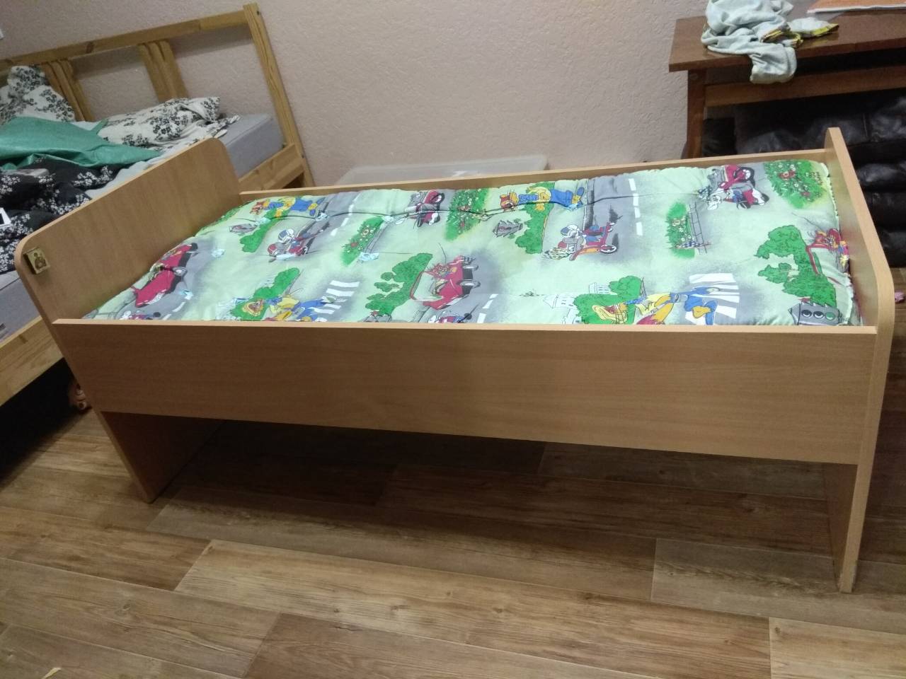 Кровати в детском саду обычные