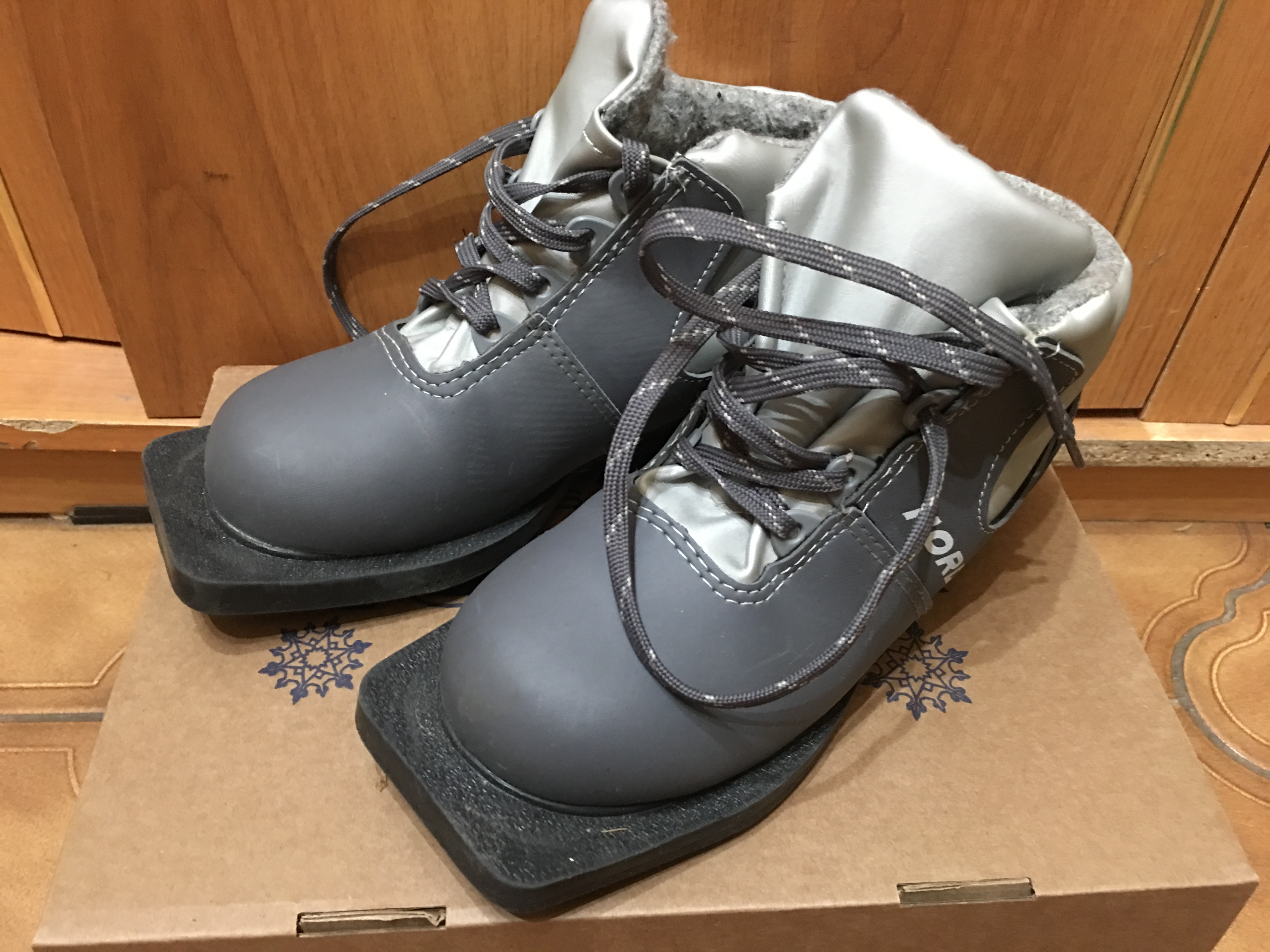 Лыжные ботинки nordway asker. Лыжные ботинки nordway 44 размер. Лыжные ботинки некст. Лыжные ботинки экко. Авито ботинки лыжные 35.