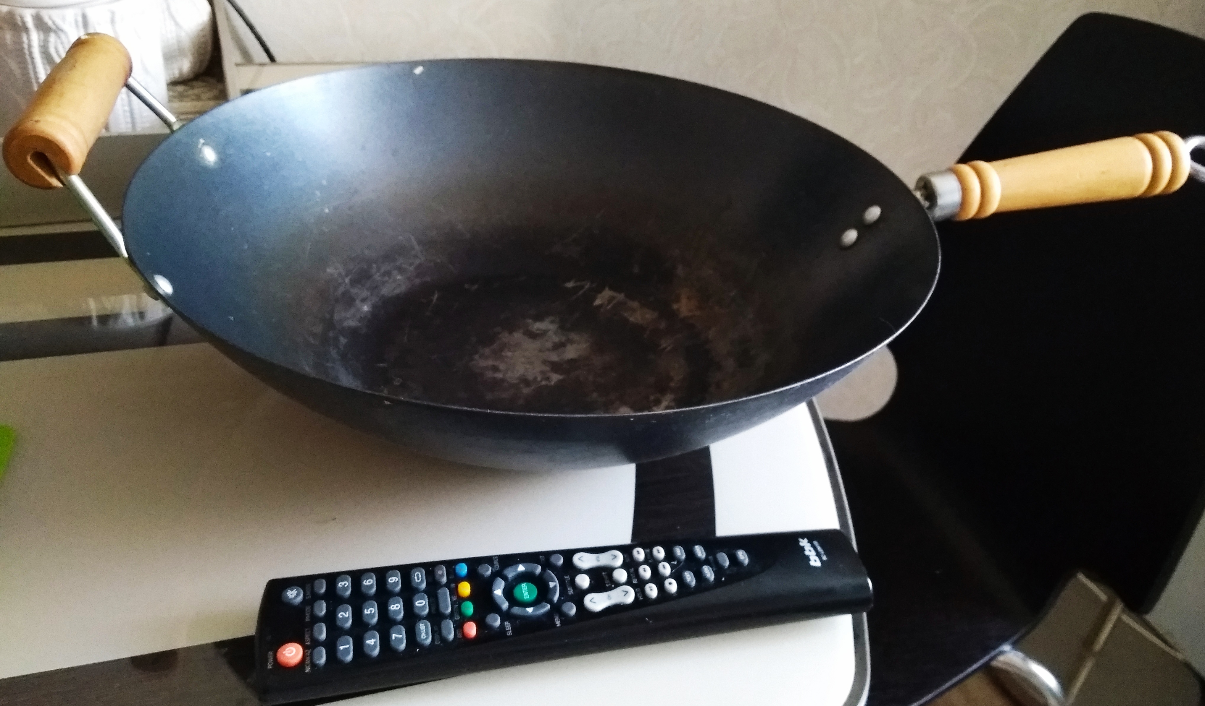 вок настоящий китайский. Xiaomi pan steel wok сковородка. сковорода muurikka wok 50 см. китайская антипригарная посуда. вок посуда.