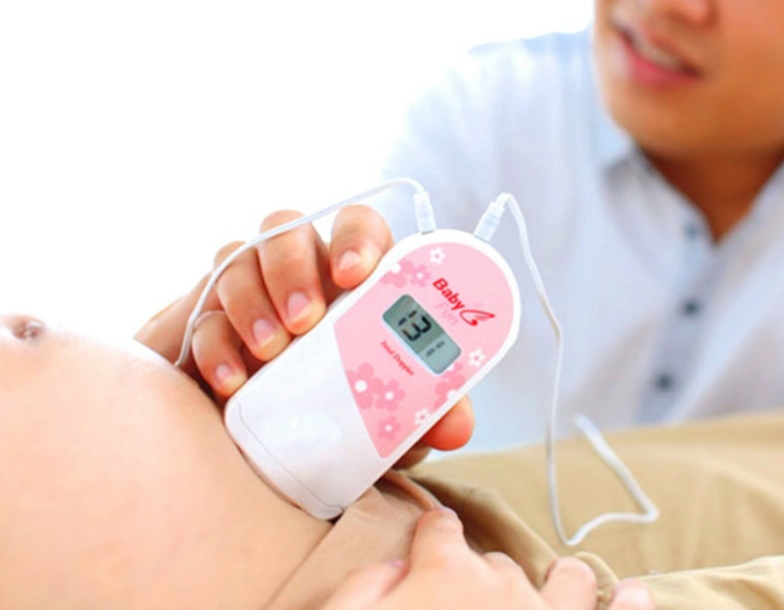 Доплер 2. Фетальный допплер для беременных. Аппарат фетальный допплер. Доплер УЗИ сердцебиение плода. Фетальный доплер для беременных это.
