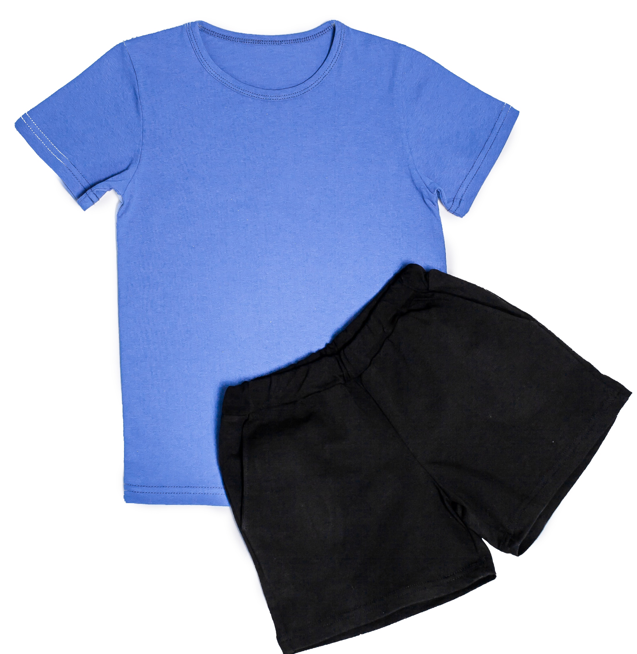 Футболка и шорты синие. Детские шорты для физкультуры. Чёрные шорты для мальчика на физкультуру. Синяя футболка черные шорты. Детские спортивные шорты и футболка.