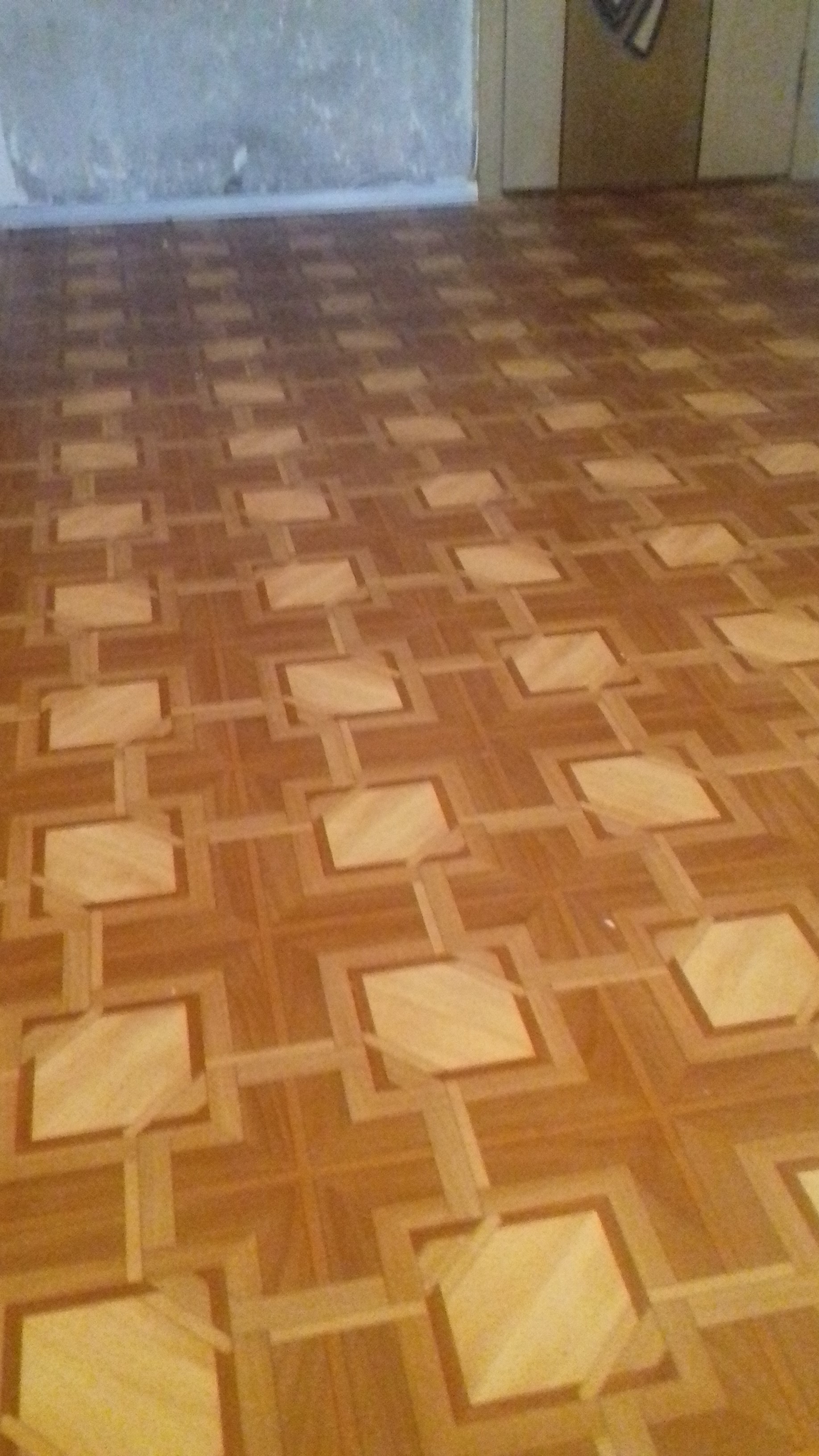 Бу линолеум на юле