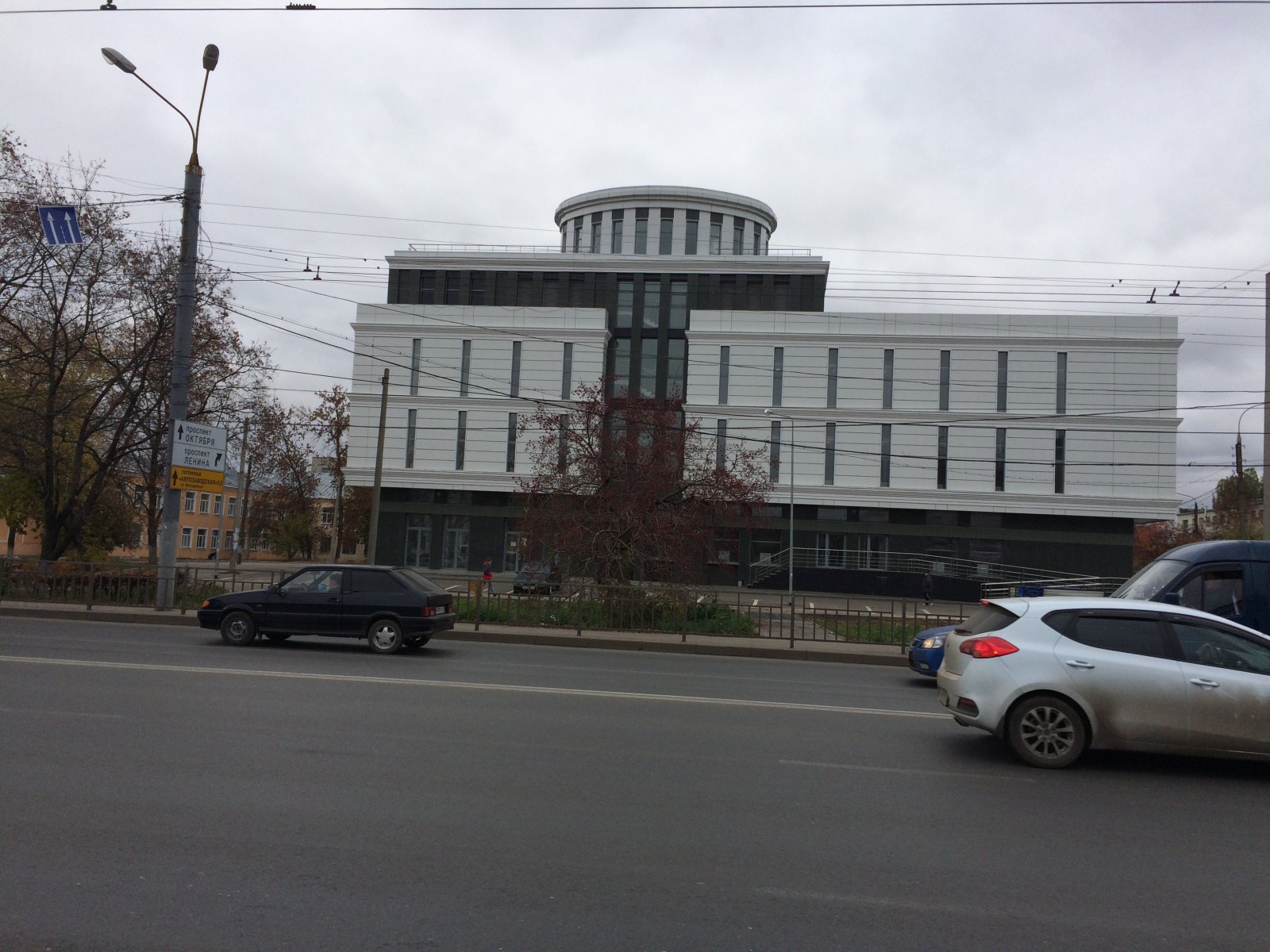 Автозаводец нижний новгород. Проспект Ленина 100 Нижний Новгород. Проспект Ленина 100д. Проспект Ленина д 100д Нижний Новгород. Проспект Ленина 100д Мажамэль.