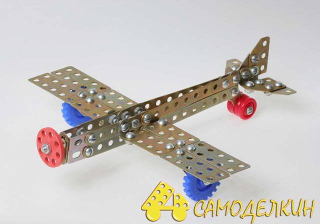 И 15 конструктор. Металлический конструктор самолет. Самолет из железного конструктора. Самолет из конструктора металлического. Конструируем из металлического конструктора.