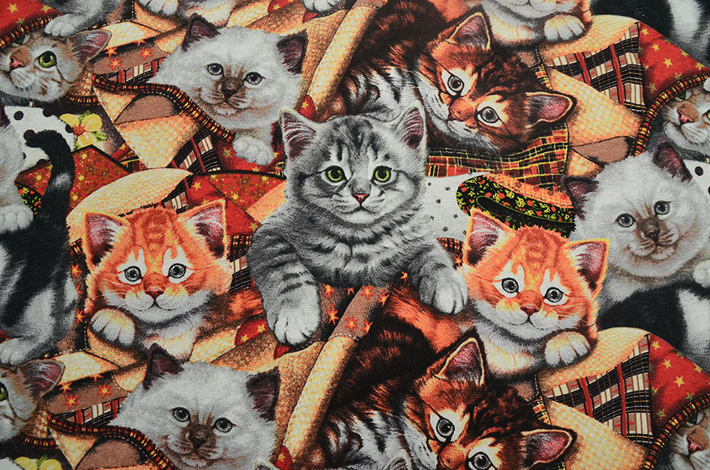 Ткань кошки купить. Ткань с кошками. Мебельная ткань кошки. Наивные ткани с котами. Ткань кулирка котики.