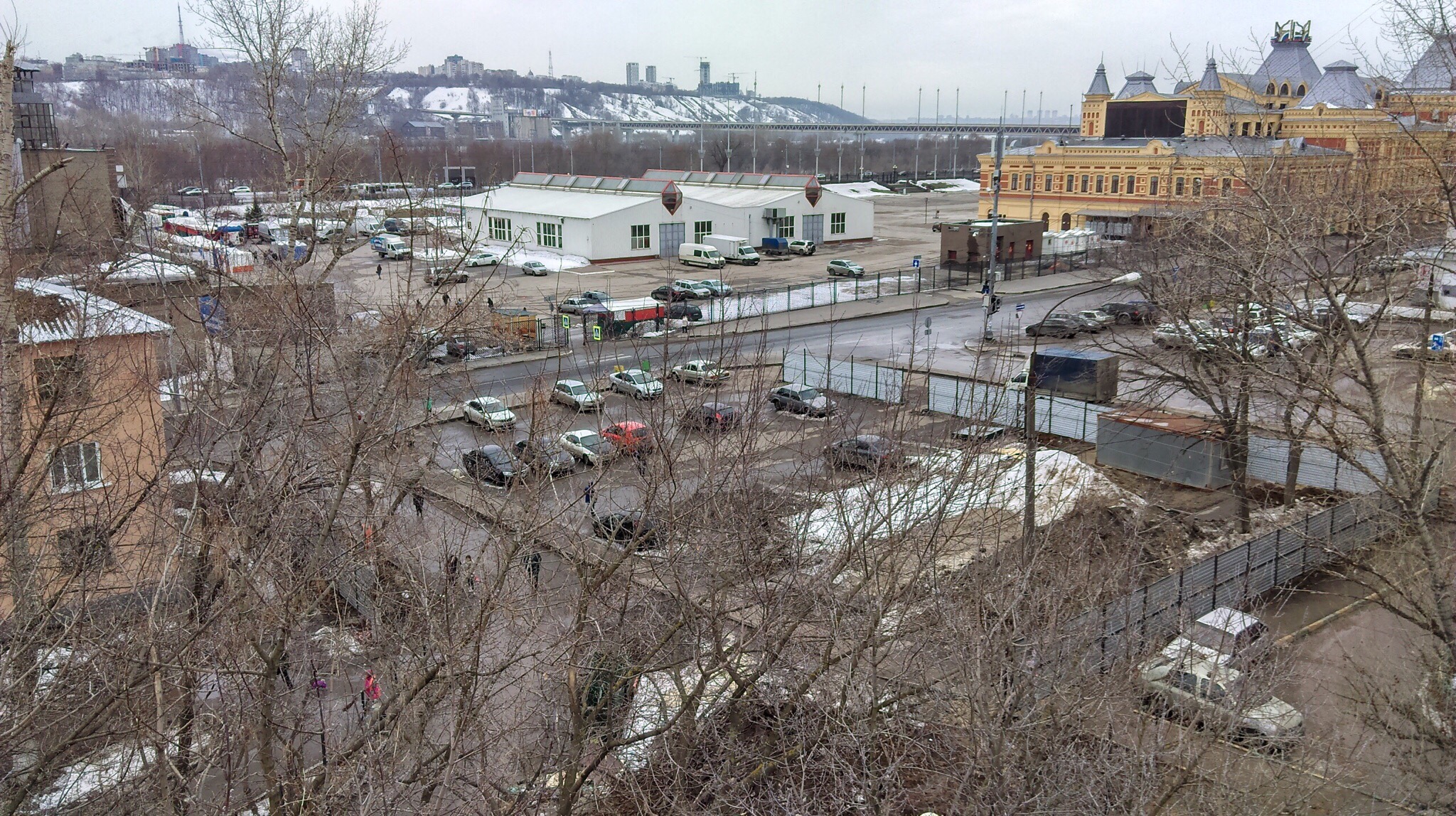 микрорайон ярмарка нижний новгород. микрорайон ярмарка нижний новгород. здание нижегородской ярмарки нижний новгород. главный ярмарочный дом нижний новгород. вид на нижегородскую ярмарку из гостиницы.