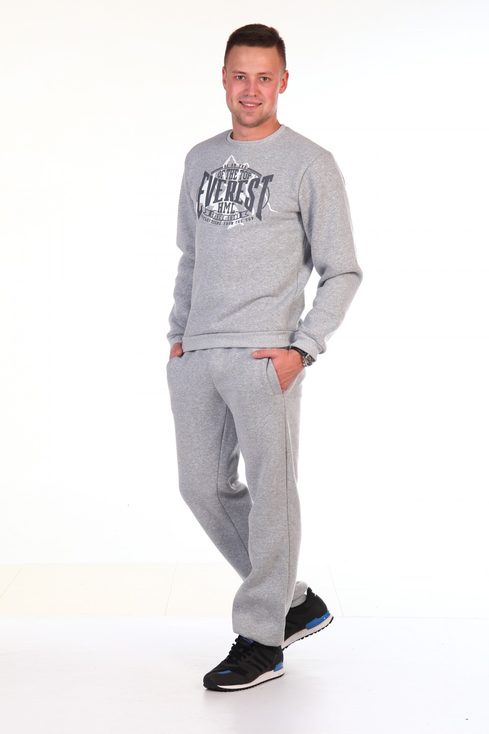 Костюм из футера мужской. Мужской спортивный костюм из футера. Мужской костюм из футера с начесом. Мужские спортивные костюмы из футера трехнитки
