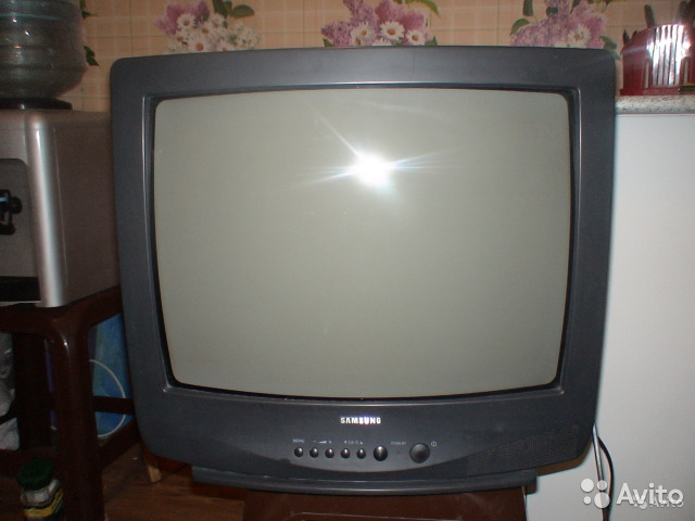 Авито телевизоры московская область. Самсунг 51 см телевизор. Телевизор самсунг 15 дюймов. Телевизор самсунг 2004 года выпуска.