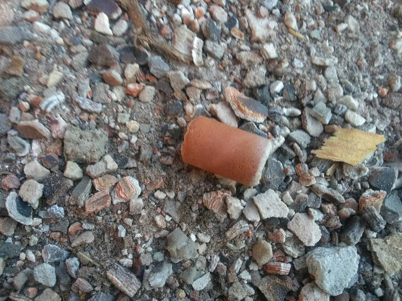 Где взять бой кирпича бесплатно