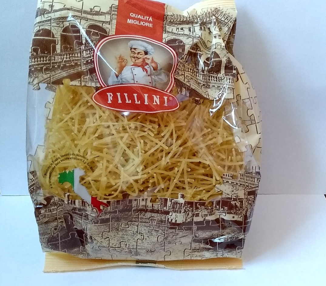 Лапша из твердых сортов пшеницы. Феллини макароны спагетти. Вермишель Феллини (Fellini). Лапша домашняя в пачке. Лапша домашняя в магазине.