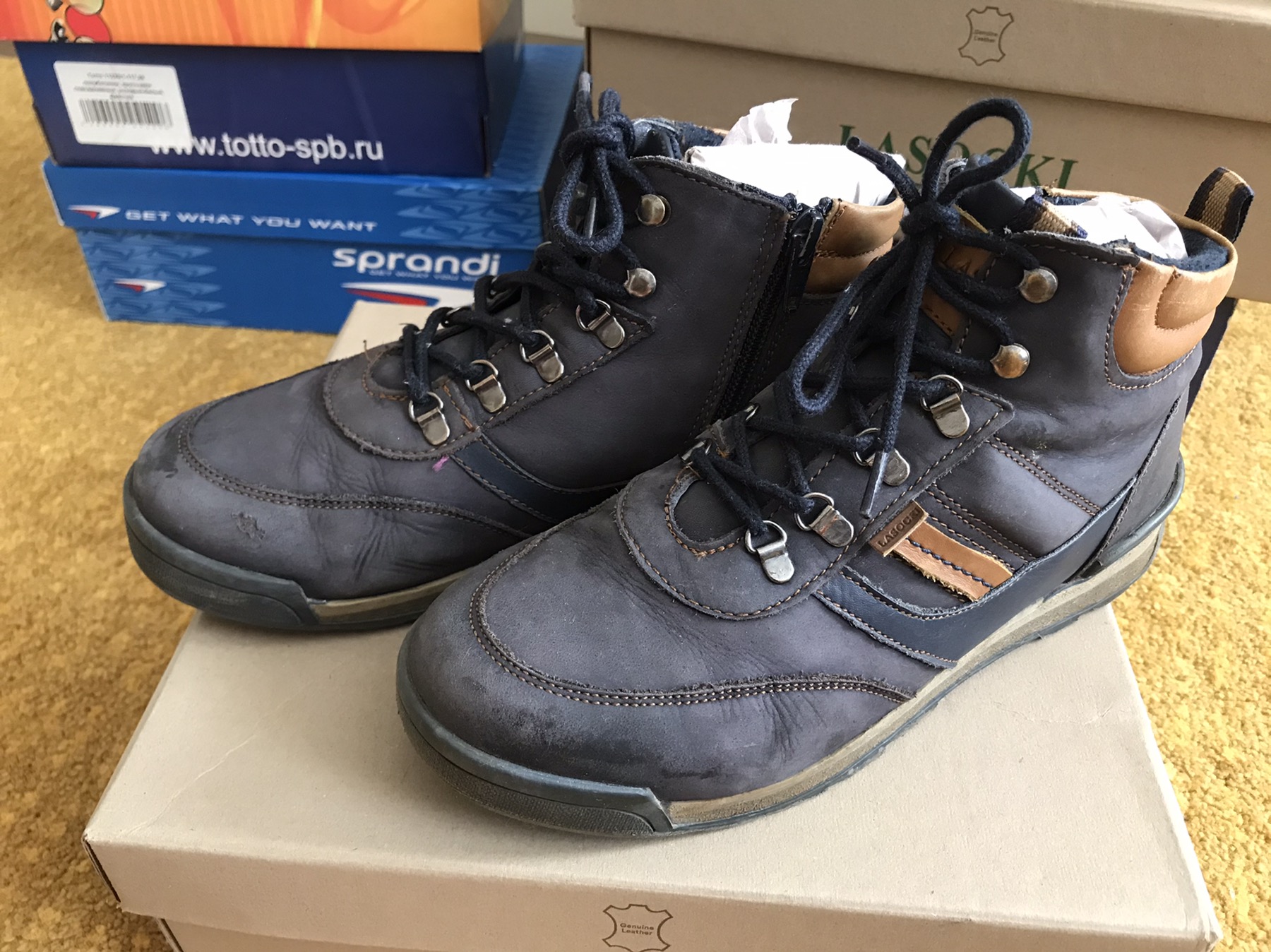 Мембраной j-tex (42). Ботинки рабочие на подошве пу мбс кщс, элит 13. Полуботинки кожаные "бостон" (3686. Рикер туфли с перфорацией. Ботинки ионесси женские.