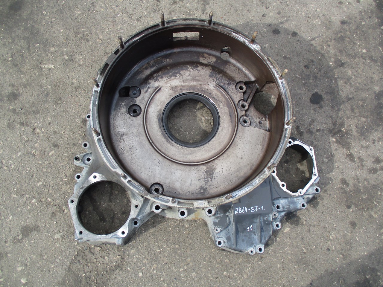 картер маховика д 245. кожух маховика ямз 238. кожух для мерседес 1324. кожух маховика dongfeng км385 g 2 поколение. кожух маховика.