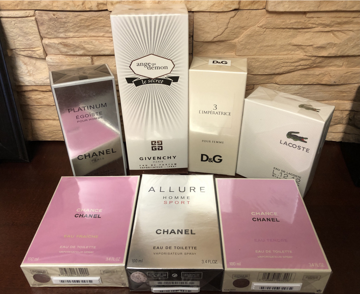 Avon wild country est 1967 цена. Магазин косметики парикмахер. Парфюмерия в новгороде. Парфюмерия в новгороде. Торговый дом парикмахер нижний.