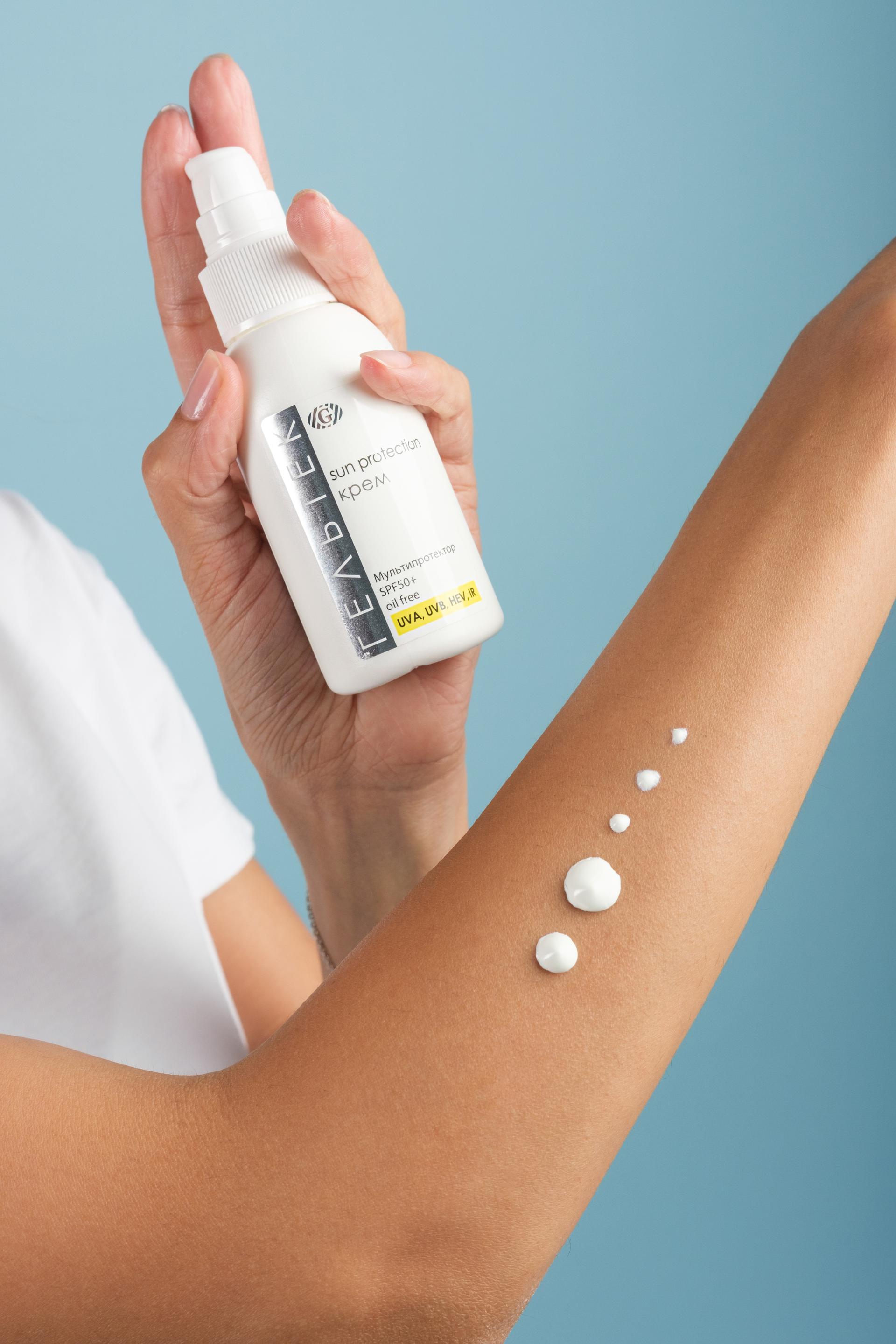Гельтек мультипротектор spf50. Sun protection гельтек. гельтек солнцезащитный крем для лица spf 50+ мультипротектор. гельтек защита от солнца. гельтек спф спрей.