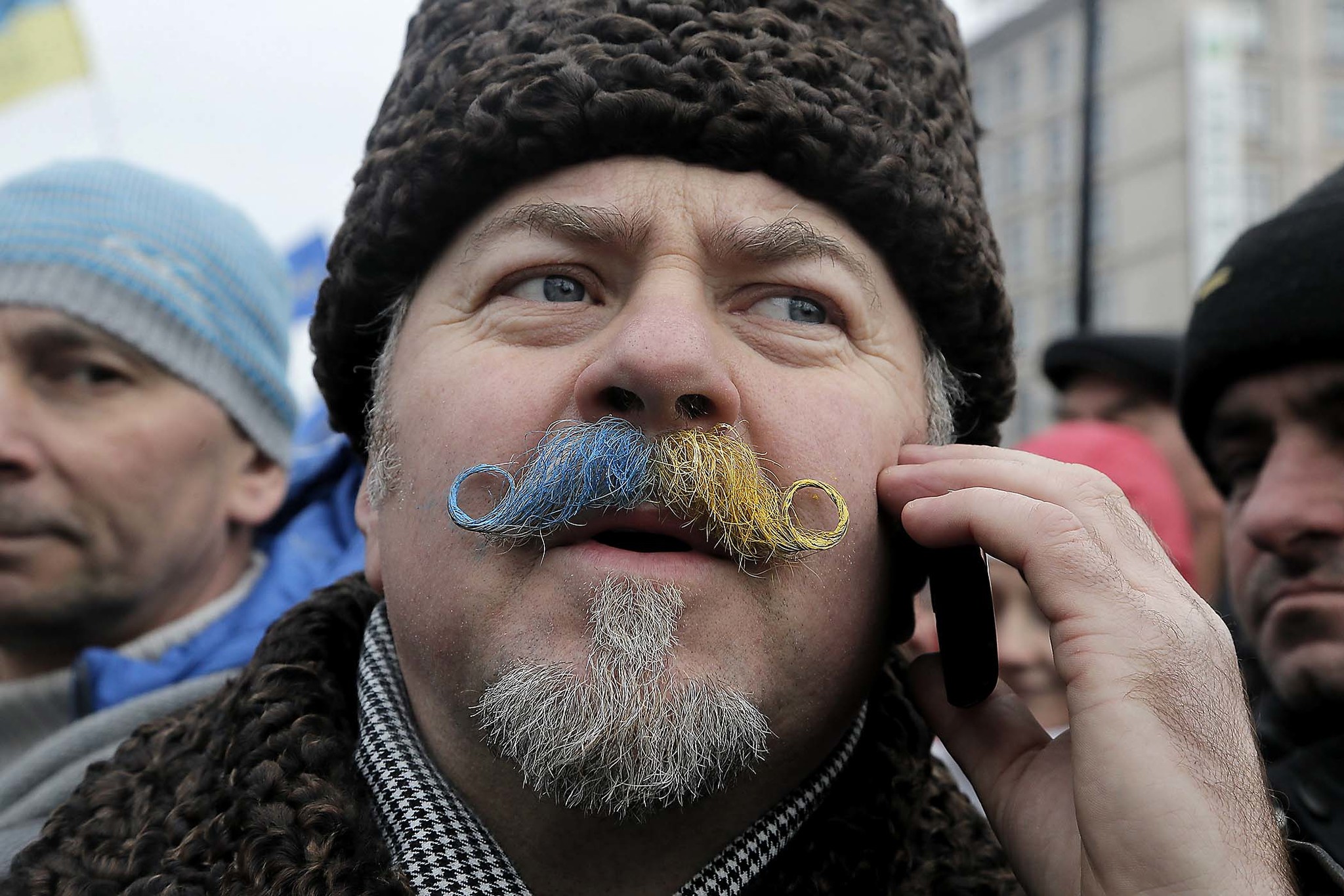 Биография украинца. Лицо украинца. Украинские усы.