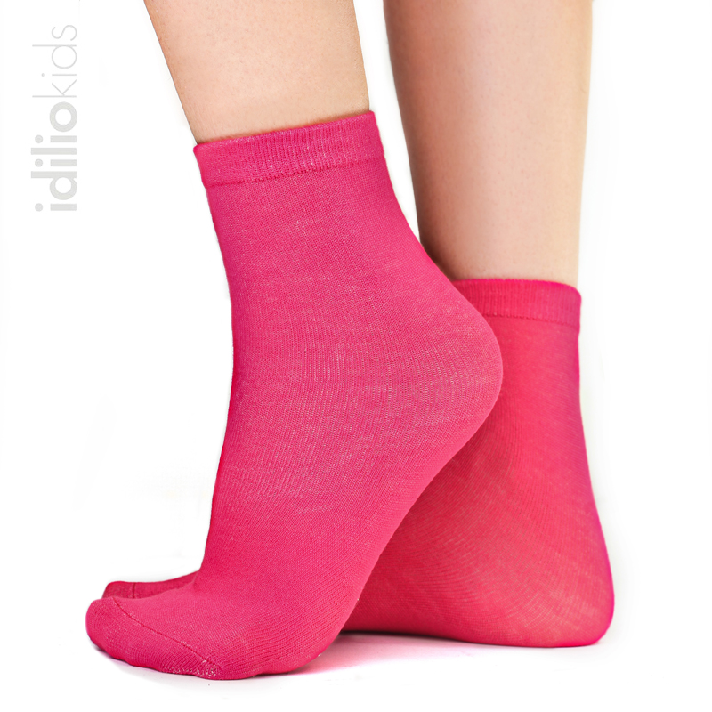 Вайлдберриз купить носки женские. Носки женские. Красные носки женские. Носки цвета фуксии. Носки женские цветные.