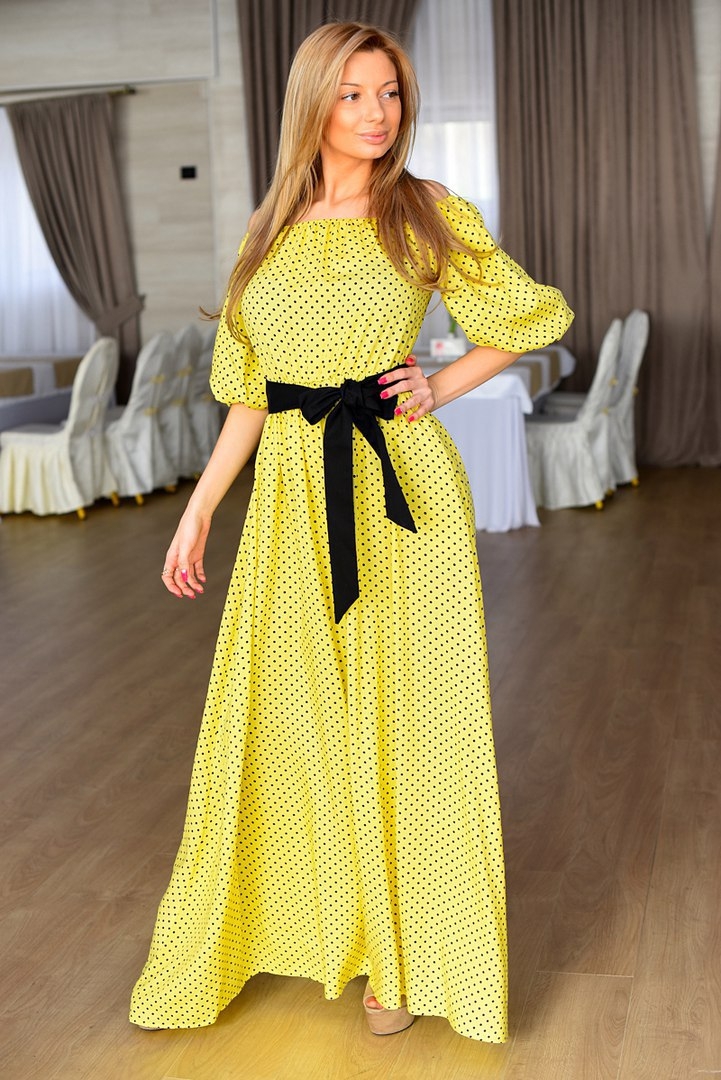 Платье в пол желтого цвета
