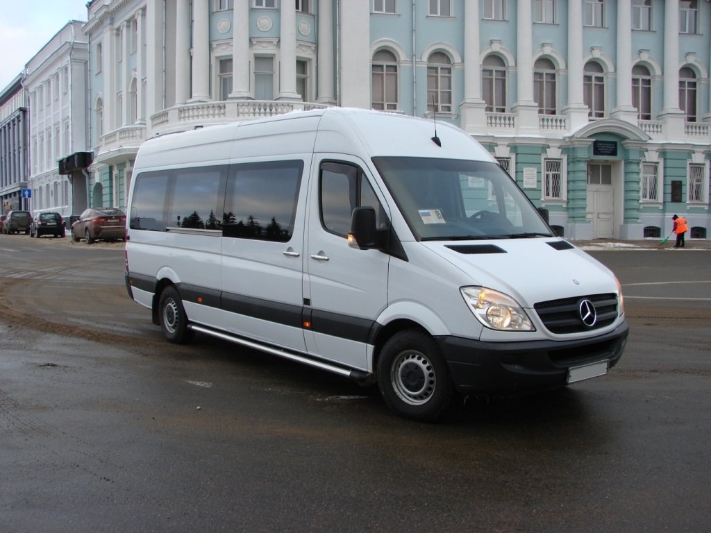 Мерседес Спринтер пассажирский 15 мест